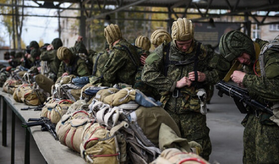 Українських військових відправлять до кордонів Криму