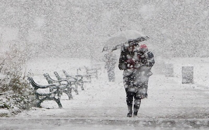 У США снігова буря залишила без світла понад 20 мільйонів осіб