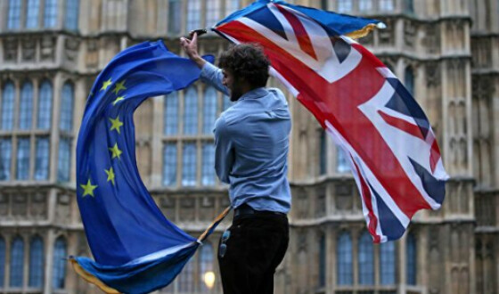 У Британії опозиція домовилася не допустити Brexit без угоди