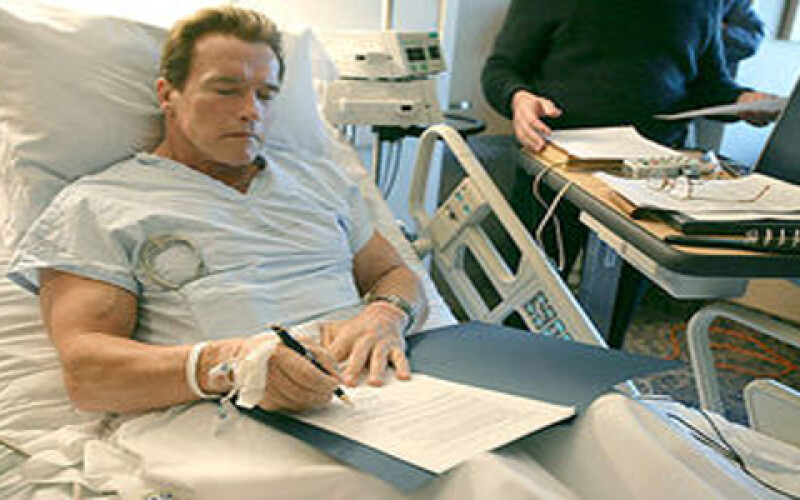 Арнольд Шварценеггер поблагодарил врачей после операции