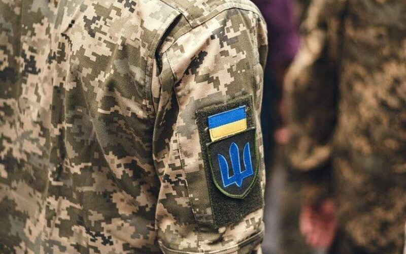 В Україні хочуть карати штрафом чи арештом за образу військових