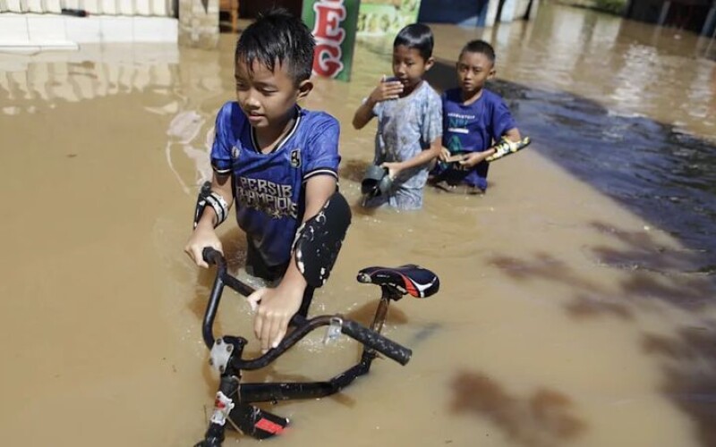 В Індонезії, Шрі-Ланці та Таїланді кількість загиблих від повеней перевищила 1500 осіб