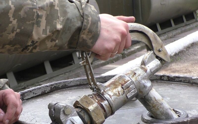 Армія РФ має великі проблеми з паливно-мастильними матеріалами на передовій