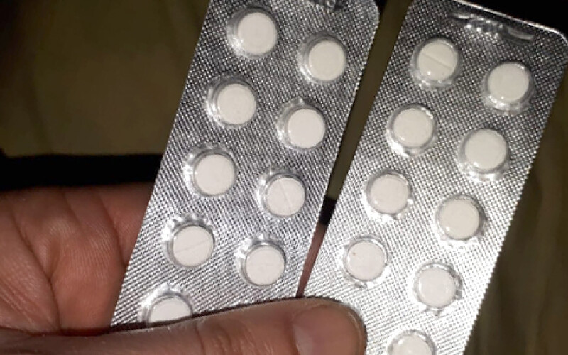 У Сумах дві дівчини отруїлися таблетками від застуди