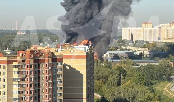 У підмосковній Балашисі велика пожежа на хімічному заводі