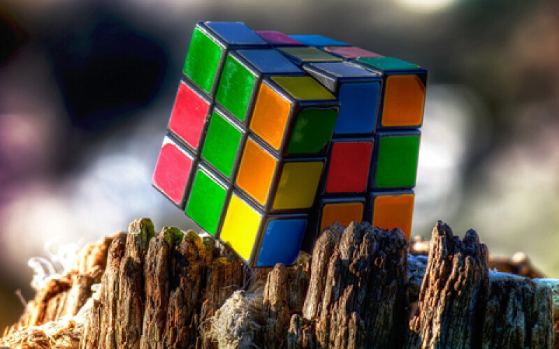 Установлен новый рекорд по сборке кубика Рубика