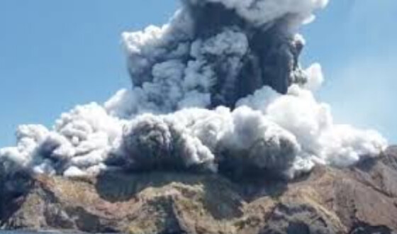 Вулкан Ебеко викинув попіл на висоту 4 кілометри, є загроза для авіації