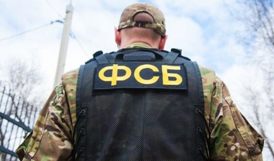 «Напав» на військкомат за «вказівкою ФСБ»: у Петербурзі затримали водія ВАЗа