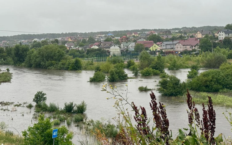 Львів підтопило через сильні дощі