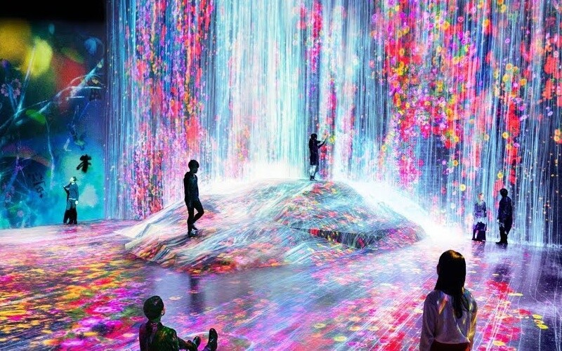 У Токіо відкрили перший у світі музей голографічного кіно