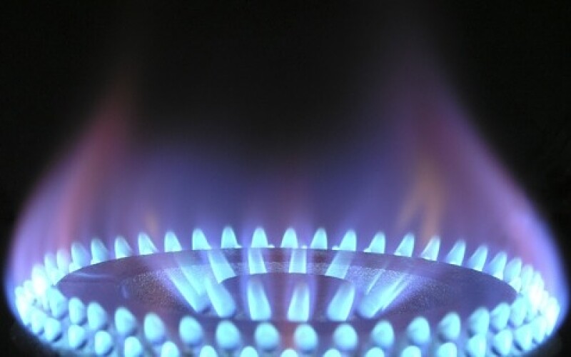 Ціни на газ в Україні знижуються третій місяць поспіль