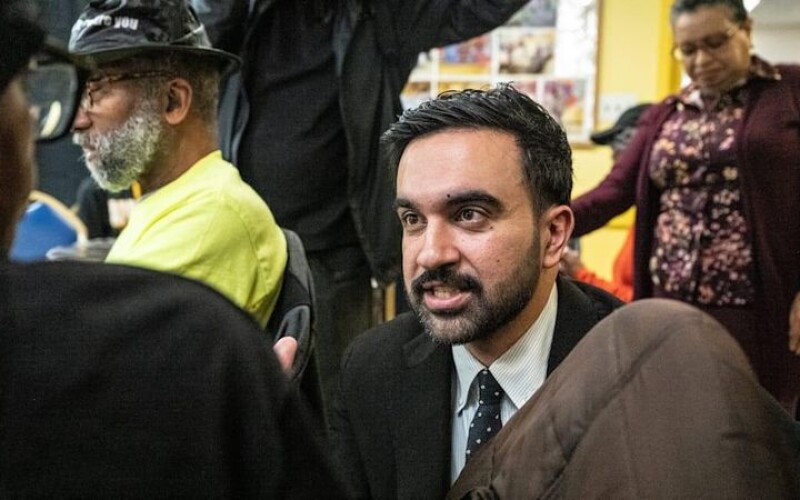 Новим мером Нью-Йорка може стати соціаліст та виходець з Індії Зохран Мамдані