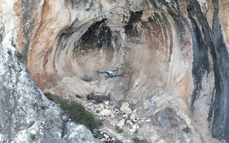 В Іспанії за допомогою дронів виявили доісторичні наскальні малюнки