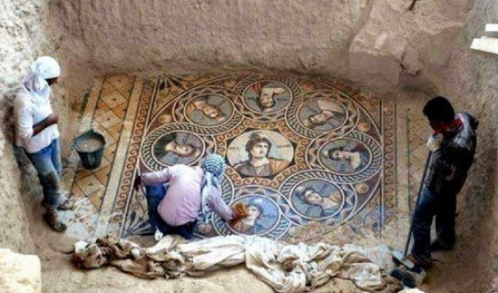 У Туреччині розкопали фрески &#8220;стародавнього Риму&#8221; і виявили написи кирилицею