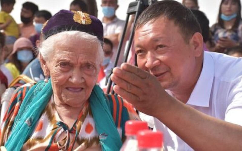 У Китаї у віці 135 років померла найстаріша жінка