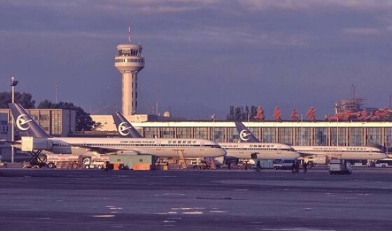 Будівництво 65 аеропортів відновили в Китаї