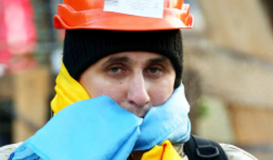 Українських трудових мігрантів змусять платити податки