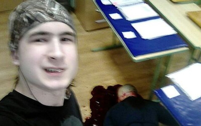 Студент сделал селфи с трупом убитого преподавателя в Москве