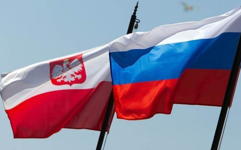 Польща закликала громадян не їздити до росії через війну та загрози безпеці