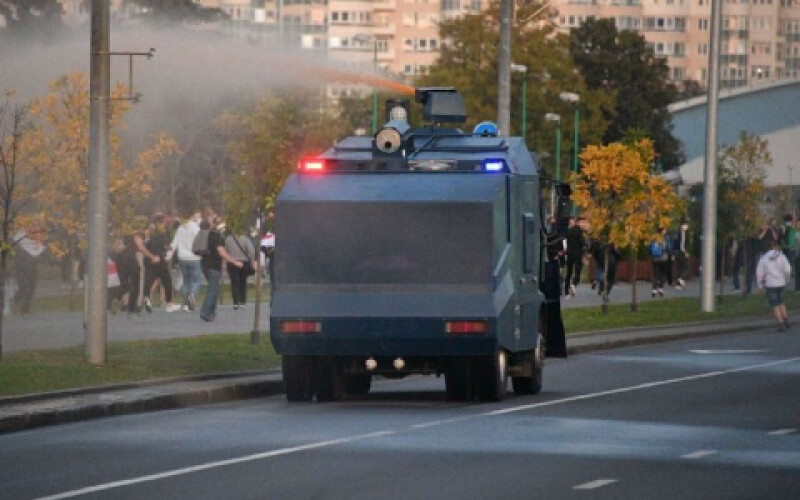 Протести в Грузії: поліція застосувала водомети