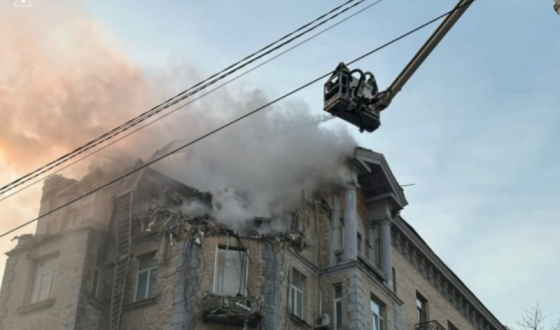 У Києві внаслідок атаки дронів постраждали двоє людей