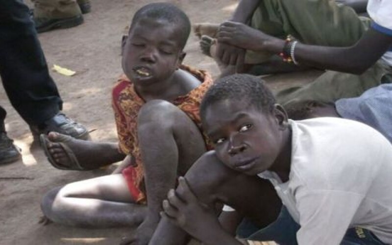 Африканских детей атаковал опасный недуг
