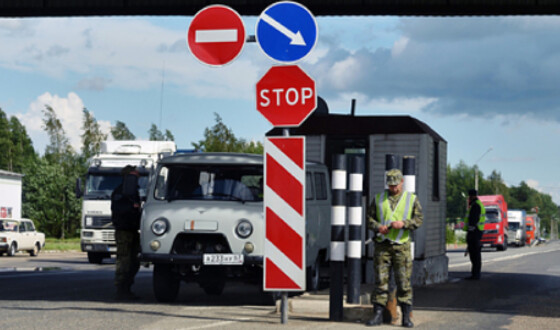 На кордоні з Білоруссю російські прикордонники затримали спостерігачів, які їхали до Мінська