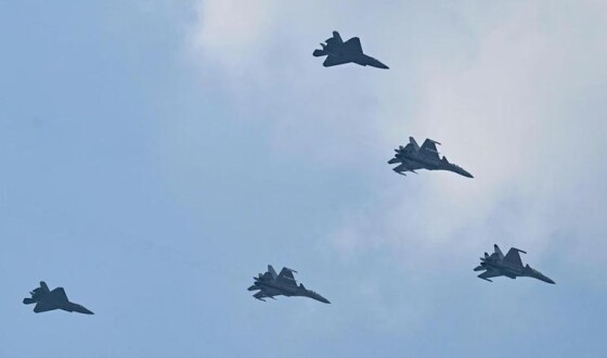 У районі островів Окінава китайські винищувачі двічі взяли японські літаки на приціл