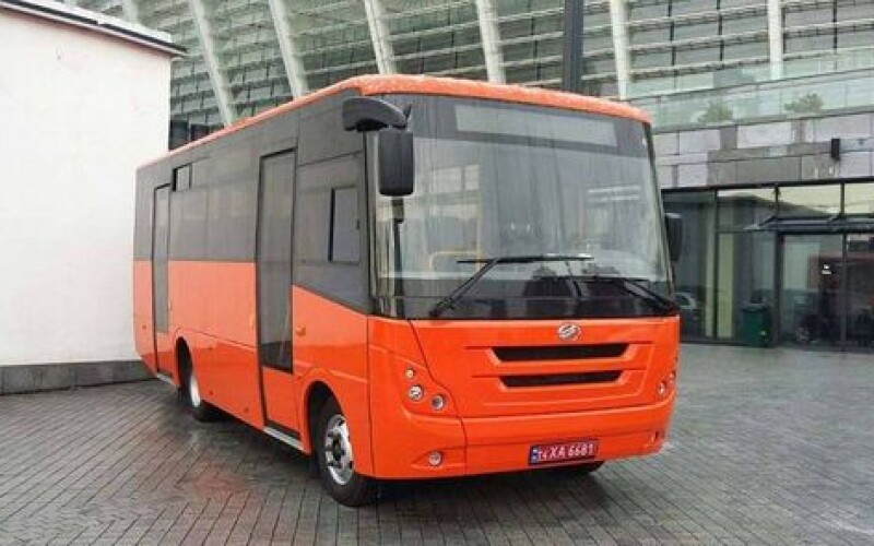 У Запоріжжі на заводі випускатимуть автобуси Mercedes