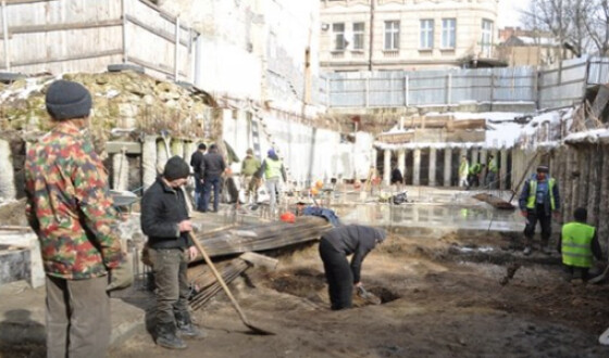 У центрі Львова археологи натрапили на споруду ХІІІ ст.