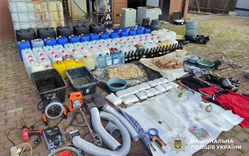 Поліція ліквідувала масштабне наркоугруповання