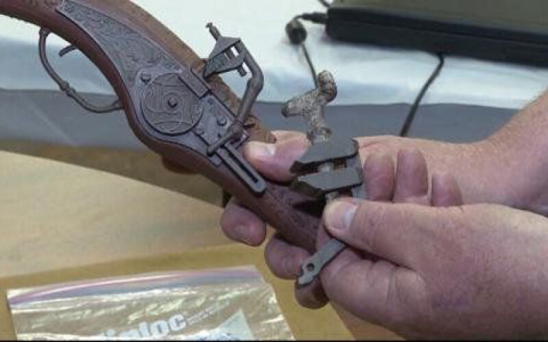 В США археологи нашли необычный пистолет