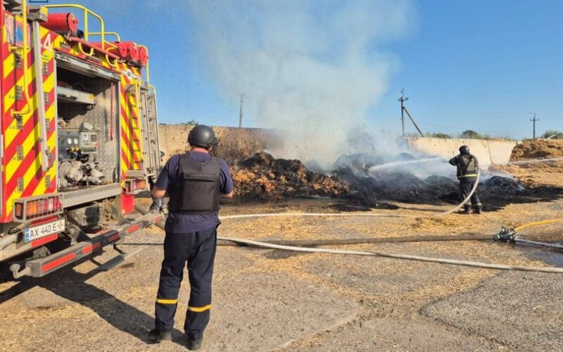 На Харківщині окупанти знищили КАБами сільгосппідприємство