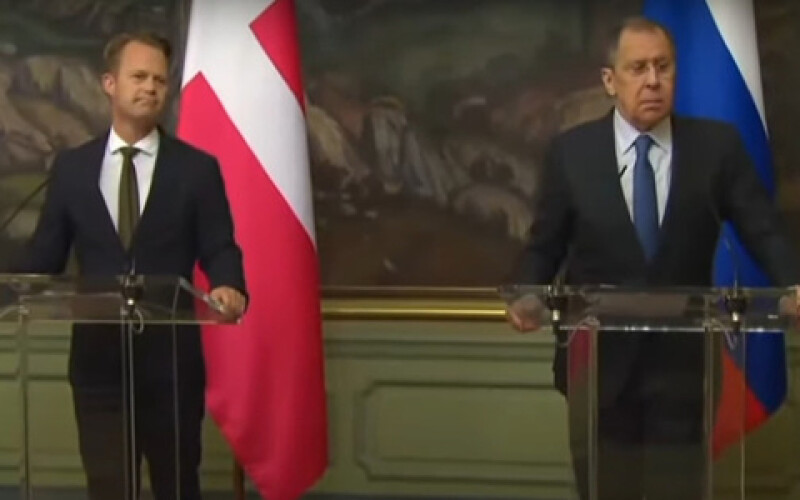 Данський міністр, стоячи поруч з Лавровим, заявив про санкції проти Росії