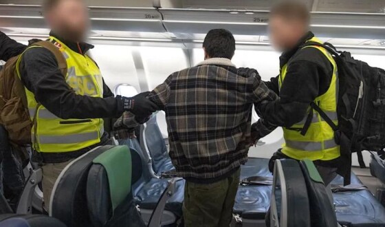 У Німеччині ухвалили жорсткий план безпеки, що передбачає депортації та контроль за дронами