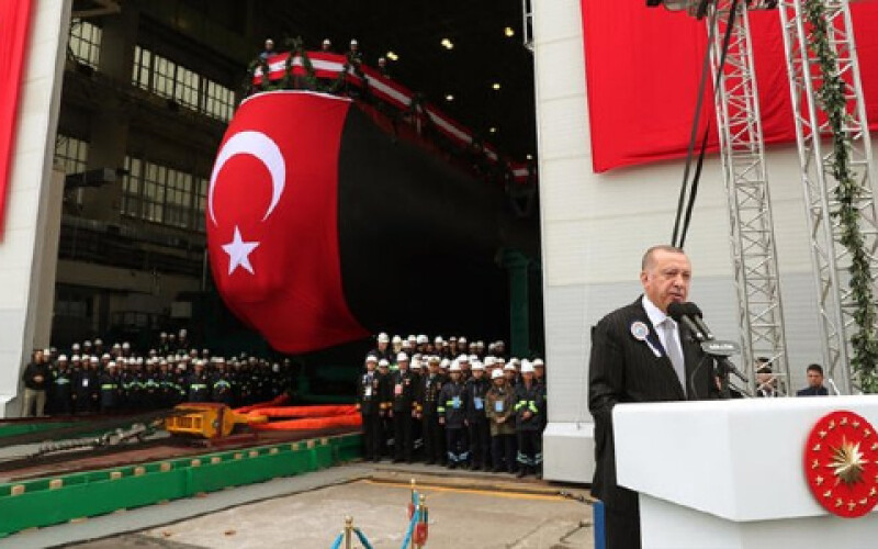 Туреччина спустила на воду перший власний підводний човен