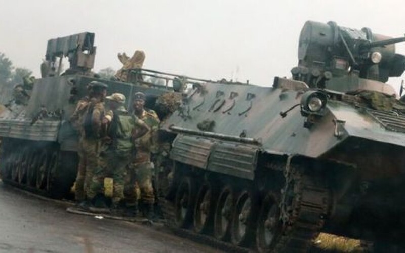 Армия Зимбабве захватила телевидение и отрицает переворот