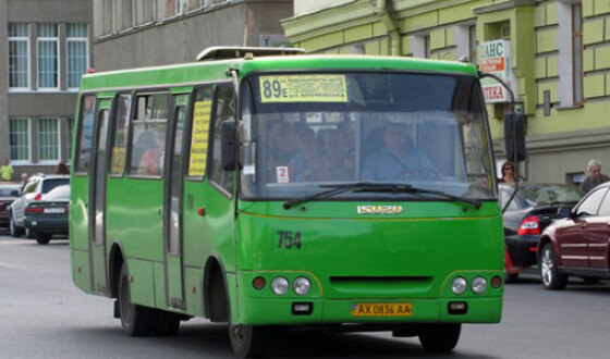 У Києві за громадським транспортом подорожчають маршрутки