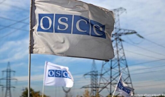 Спостерігачі ОБСЄ помітили на Донбасі танки та зенітні установки проросійських бойовиків