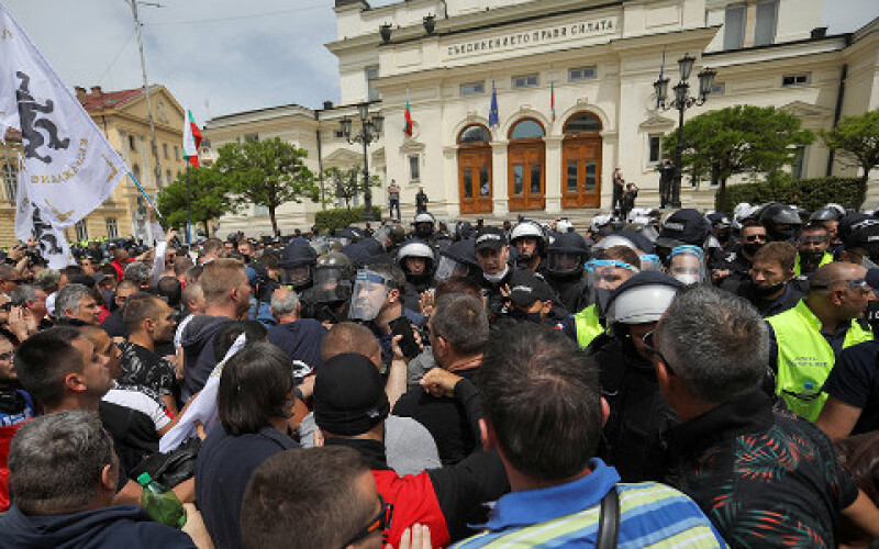 Anadolu: Демонстрації в Болгарії пророкують серйозні ризики для Росії