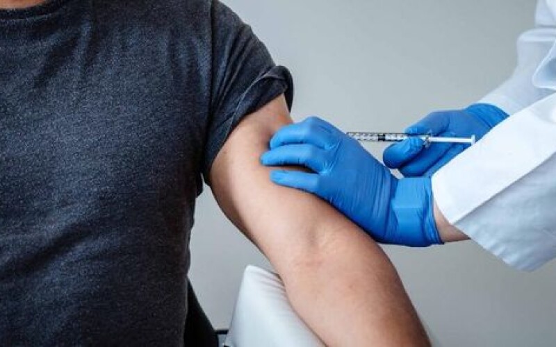 В Україні лише один громадян завершив цикл вакцинації від коронавірусу
