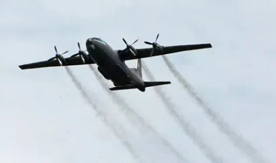 Український літак Ан-12, який перевозив боєприпаси, розбився у Греції