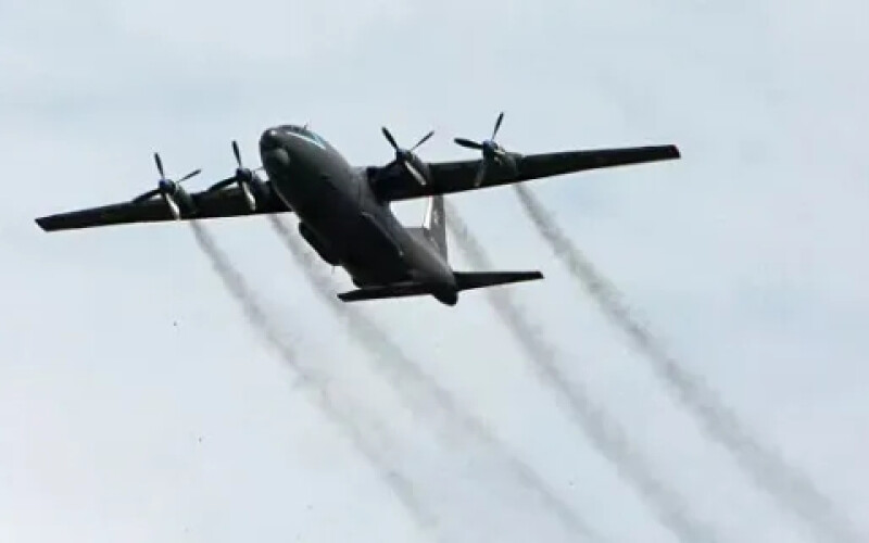 Український літак Ан-12, який перевозив боєприпаси, розбився у Греції