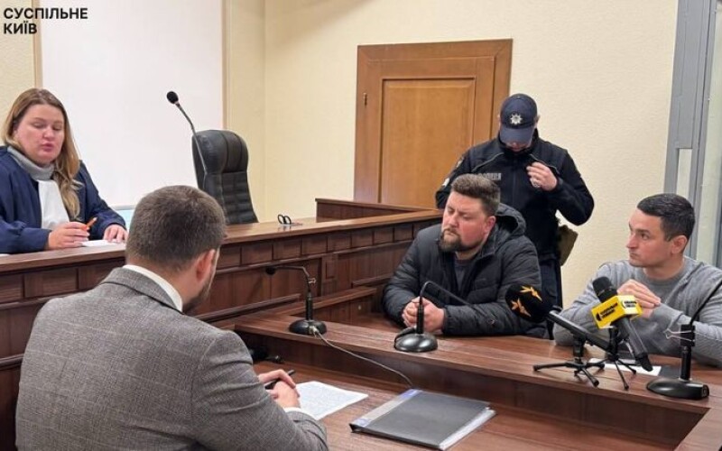 У Києві правоохоронці побили чоловіка біля будівлі ТЦК