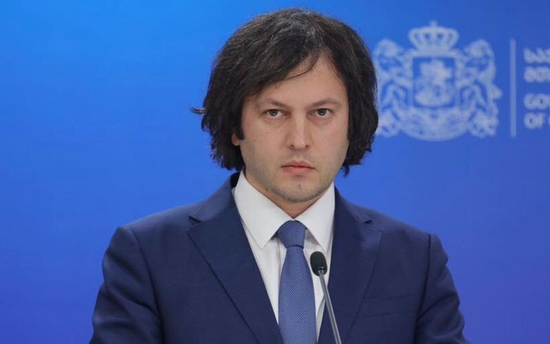 У Тбілісі визнали: у водомети під час протестів справді додавали речовину, але це «не був каміт»