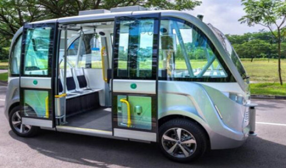 Стариков и детей в Сингапуре будут перевозить беспилотные автобусы