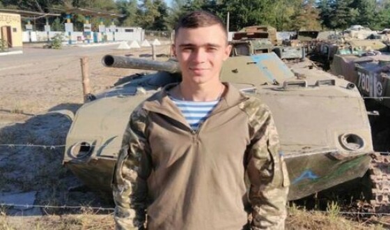 Украинцев растрогало фото бойца, погибшего на Донбассе