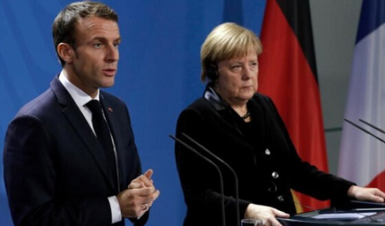 Макрон подякував Меркель за збереження єдності Європи