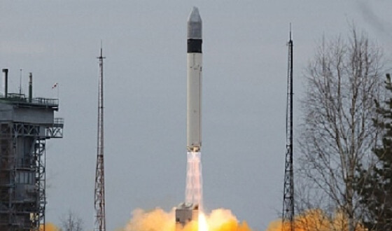 У Росії відновлюють виробництво ракет «Рокот»