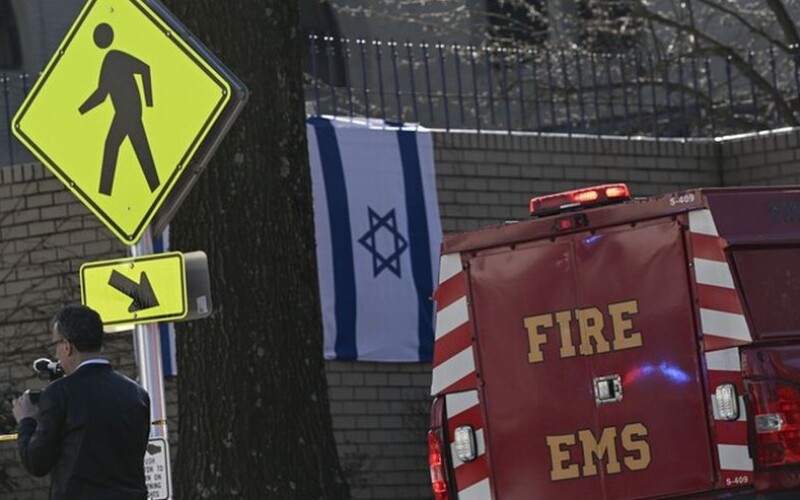 У Вашингтоні американський військовий льотчик підпалив себе біля посольства Ізраїлю